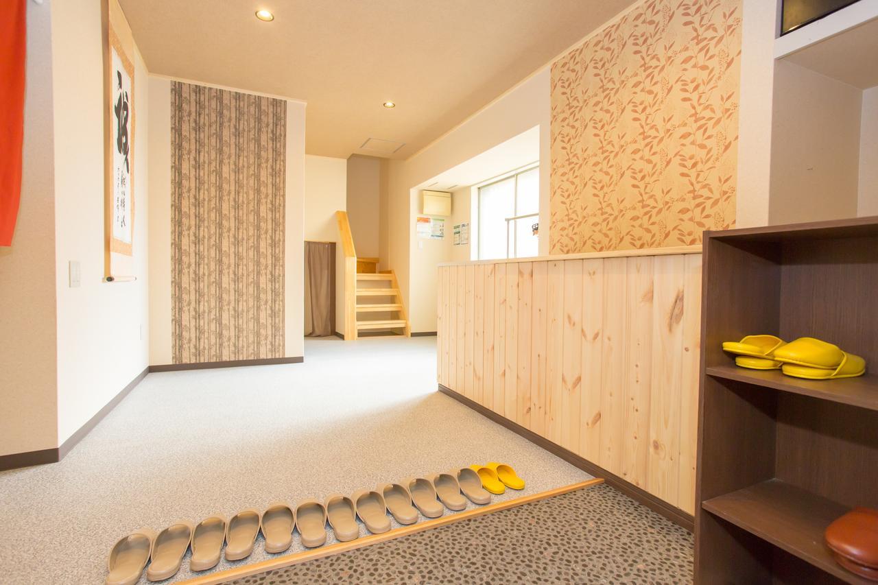 Apapane Nijo Guest House Kyoto Exterior photo